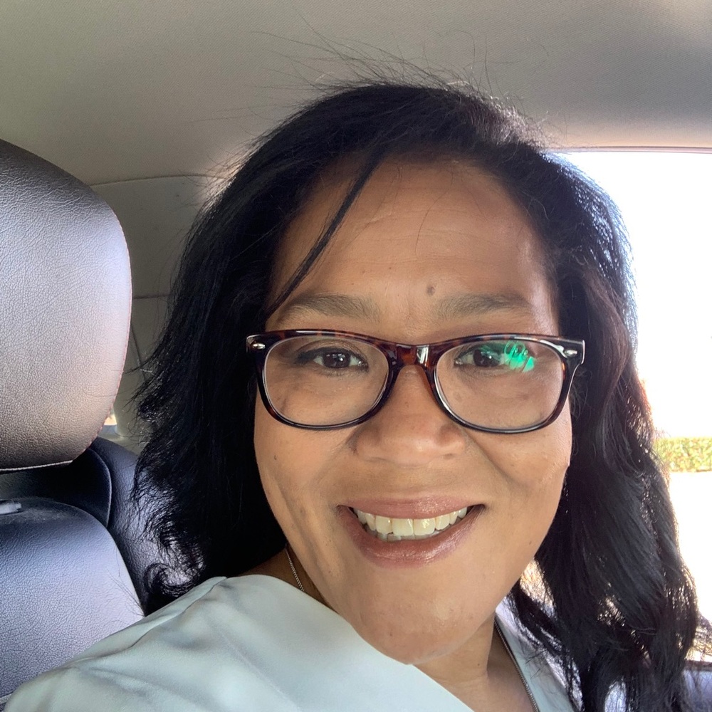 Meet your Posher, Lela